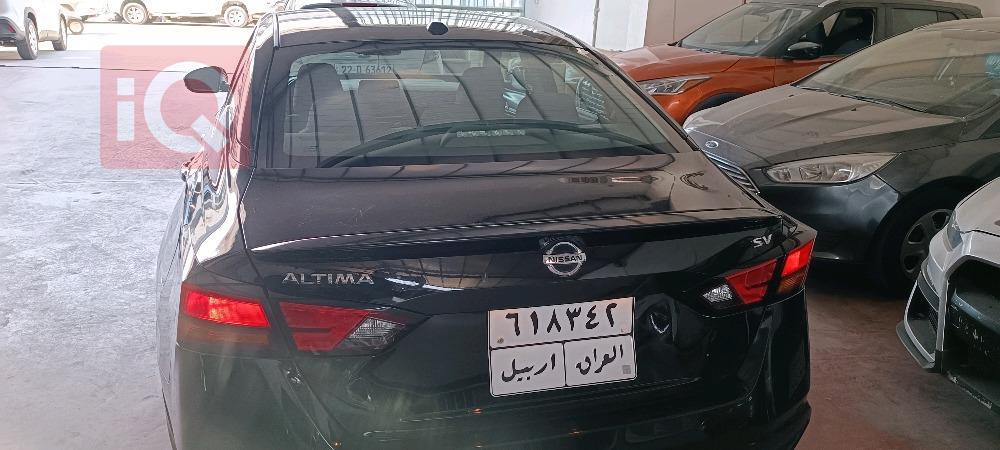 نیسان ئەلتیما